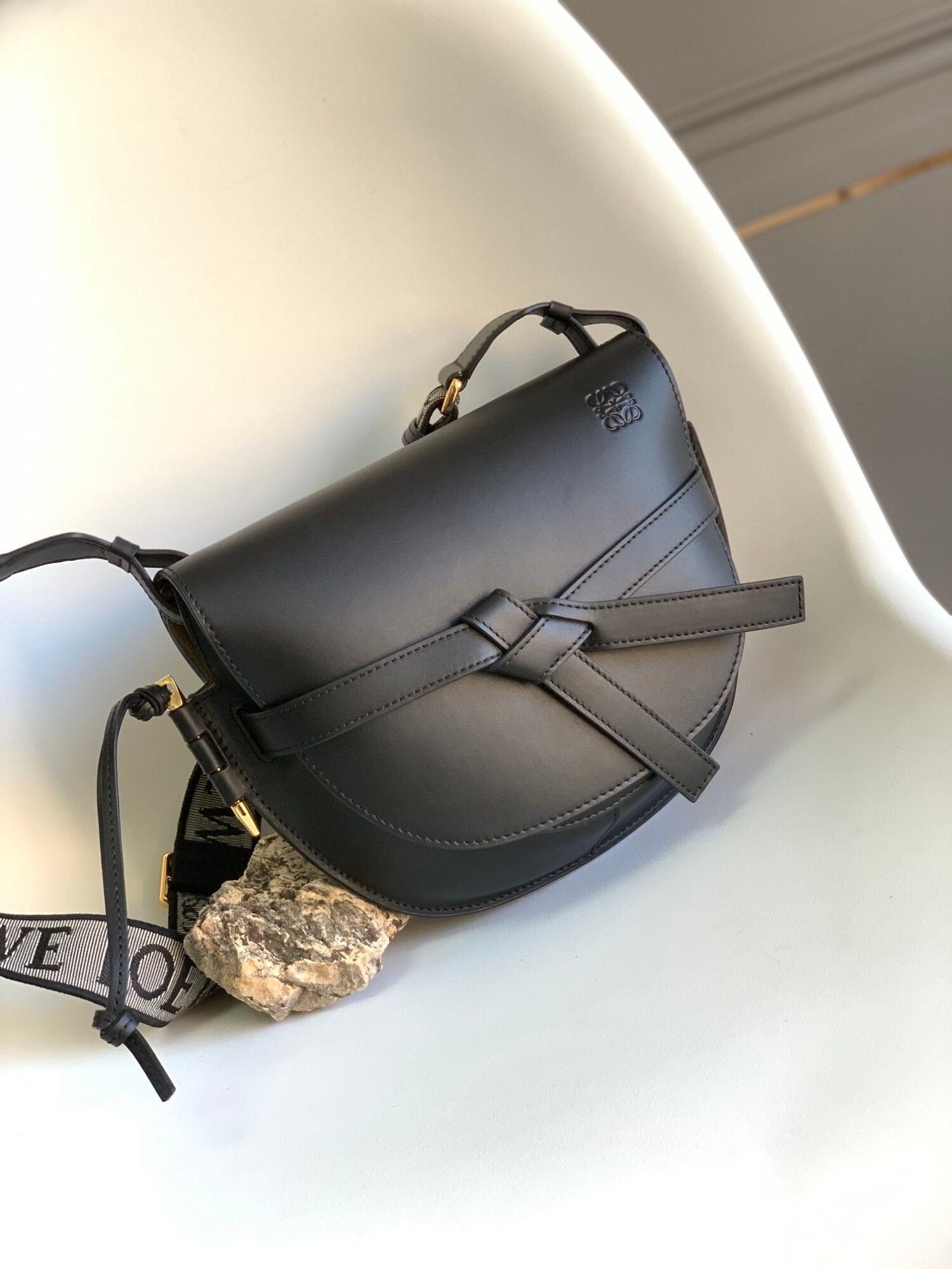 Handbag/Shoulder Bag Size 20*19*11.5 cm