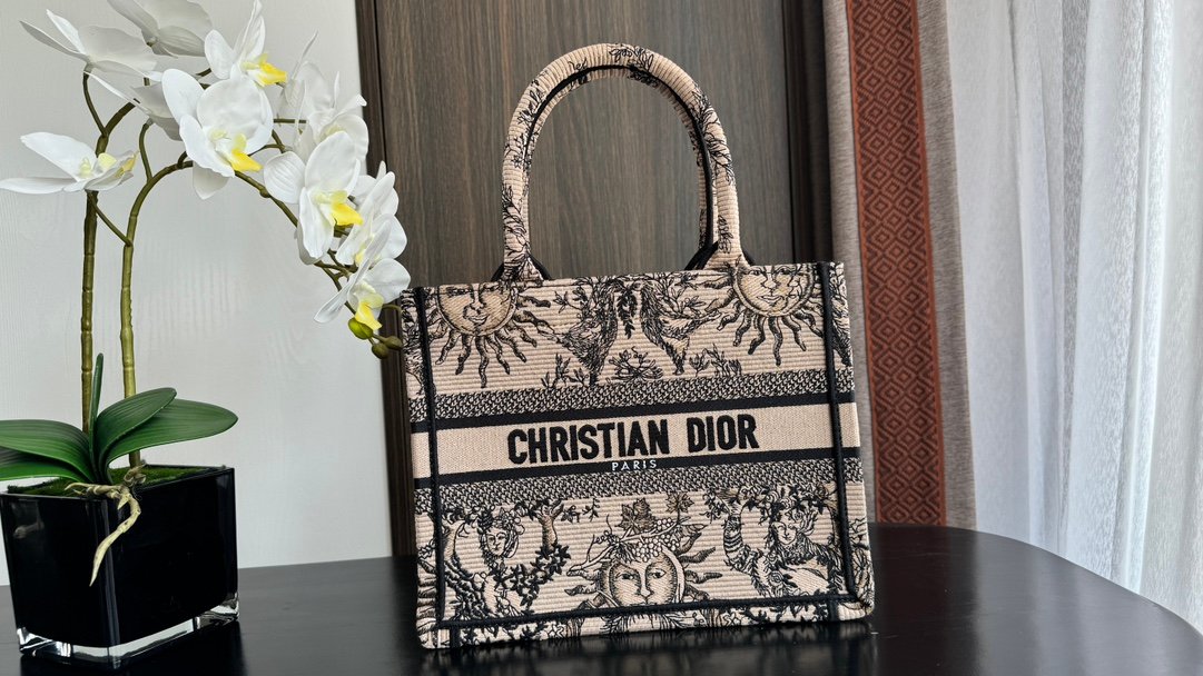 Handbag/Shoulder Bag Size 26×8×22cm