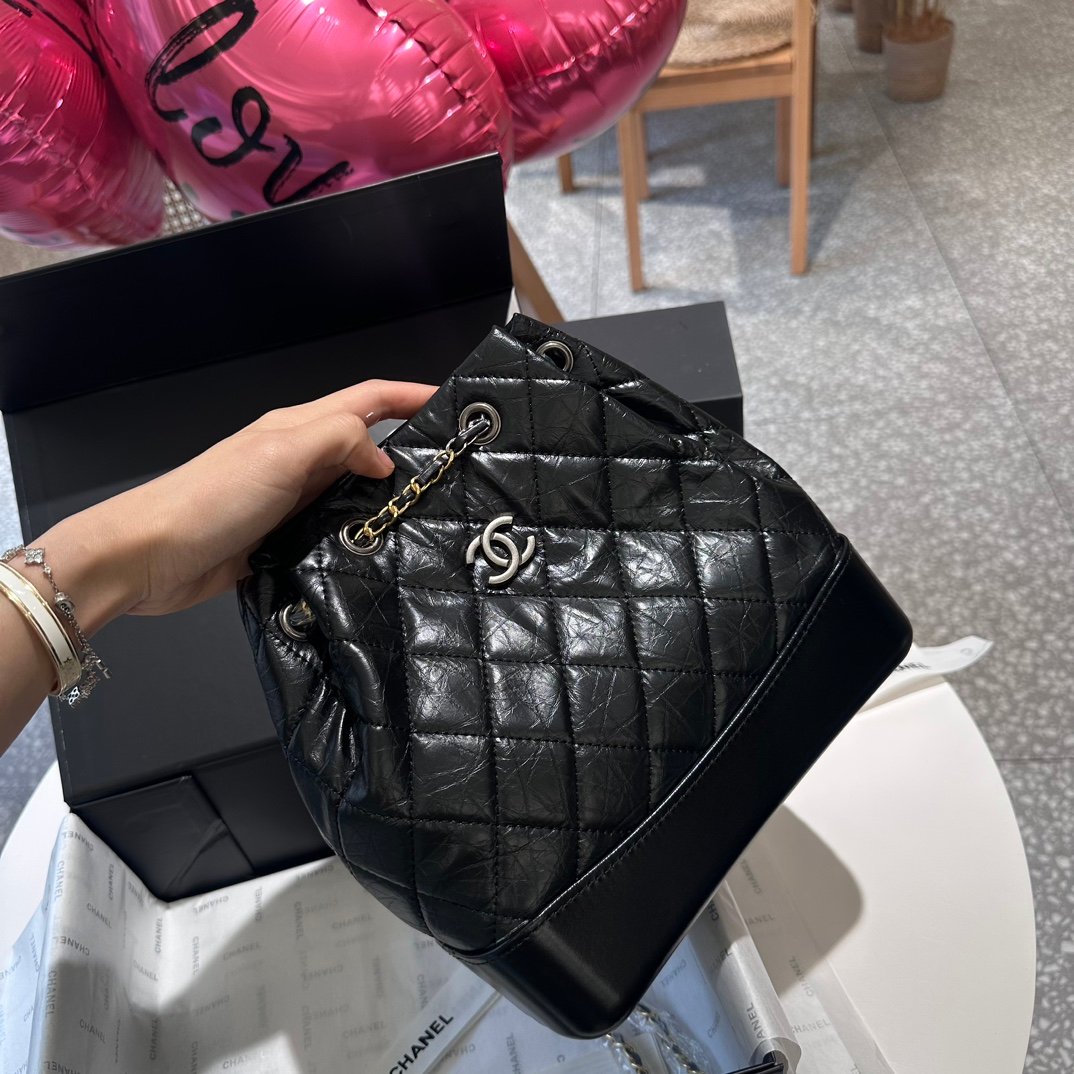 Handbag/Shoulder Bag Size 23*22.5*10.5cm
