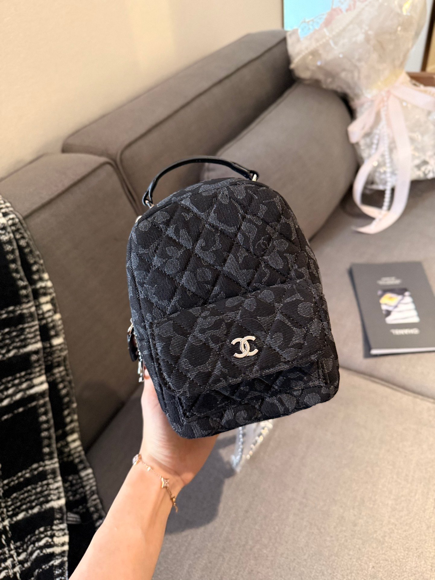 Handbag/Shoulder Bag Size  13x19