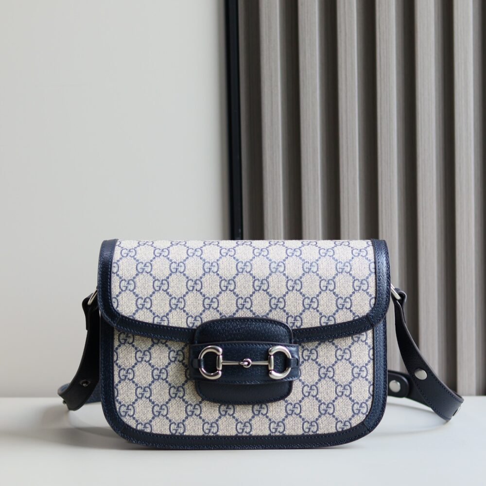Handbag/Shoulder Bag Size  25*18*8Cm
