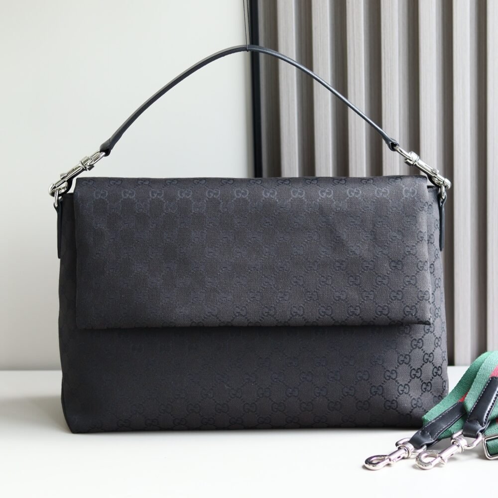 Handbag/Shoulder Bag Size  W36xH28x12cm