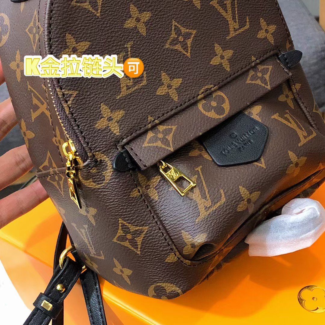 Reading flower backpack Specification: 16*20*9cm
