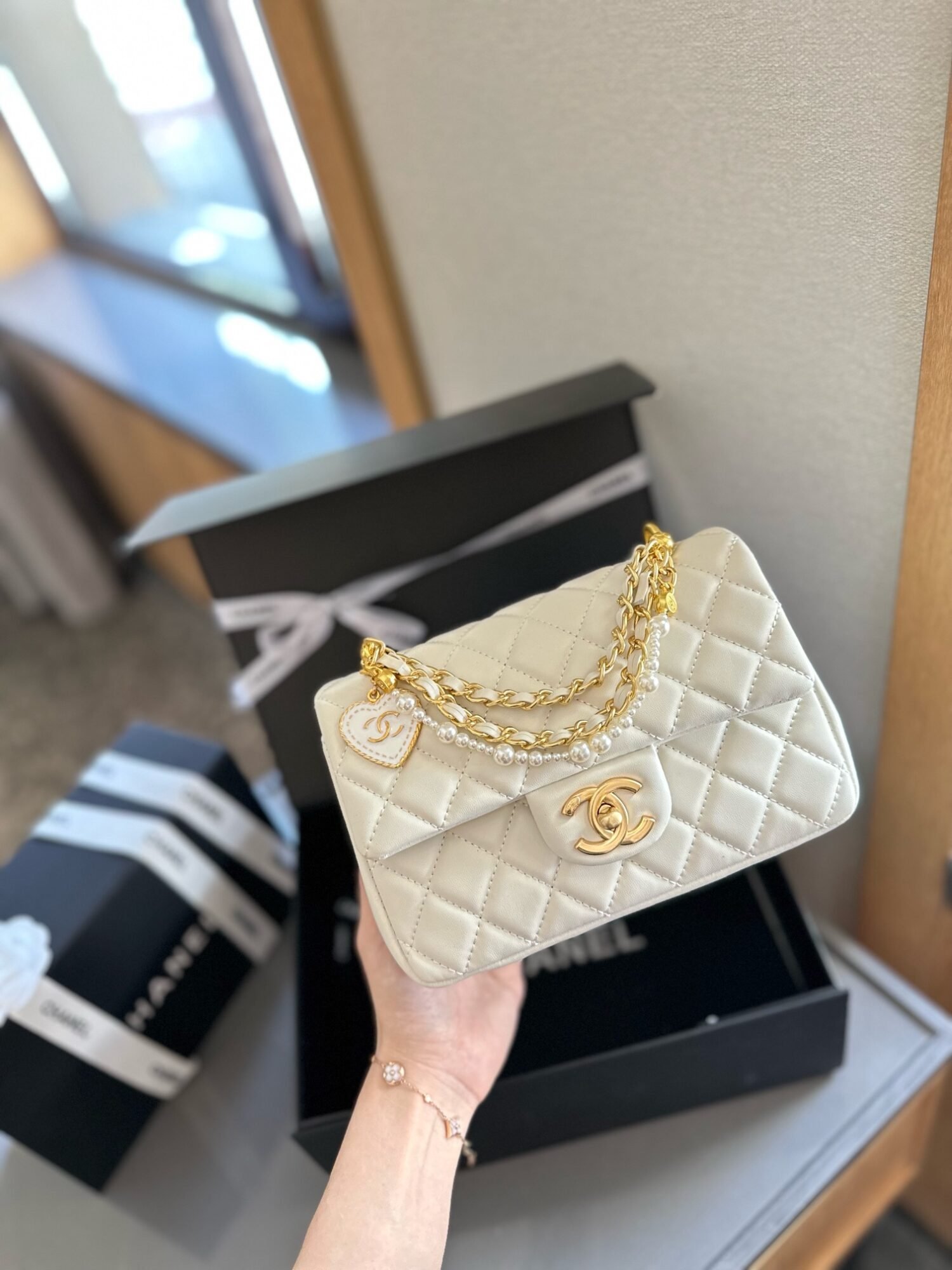 Handbag/Shoulder Bag Size 14.5x19.5x7.5    12.5x17.0x5.0