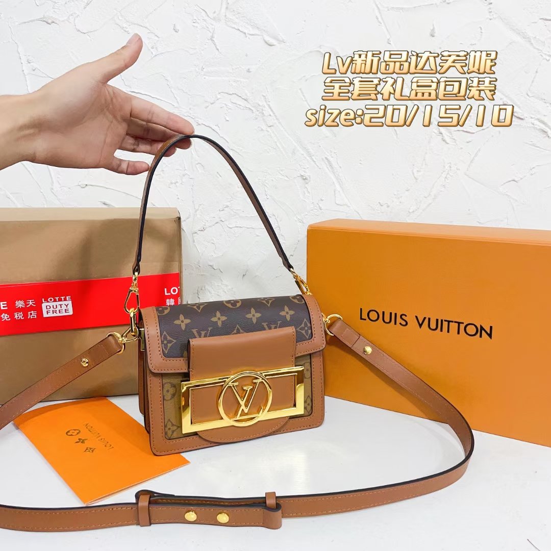 Handbag shoulder bag Specification: 20*15*10 CM
