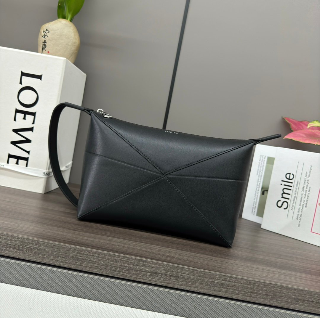 Handbag/Shoulder Bag Size 22.7*12*15.5CM