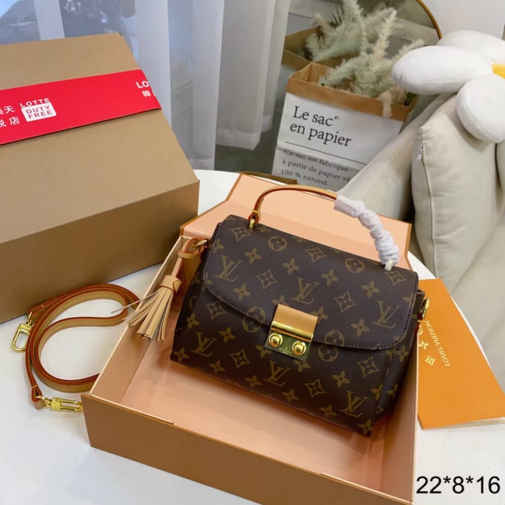 Presbyopia Princess Bag Shoulder Bag Specifications: 25*17*9.5cm