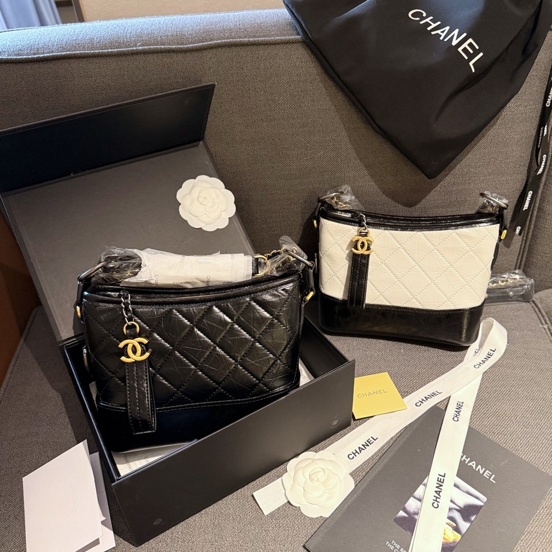 Handbag/Shoulder Bag Size Longitud inferior 20cm