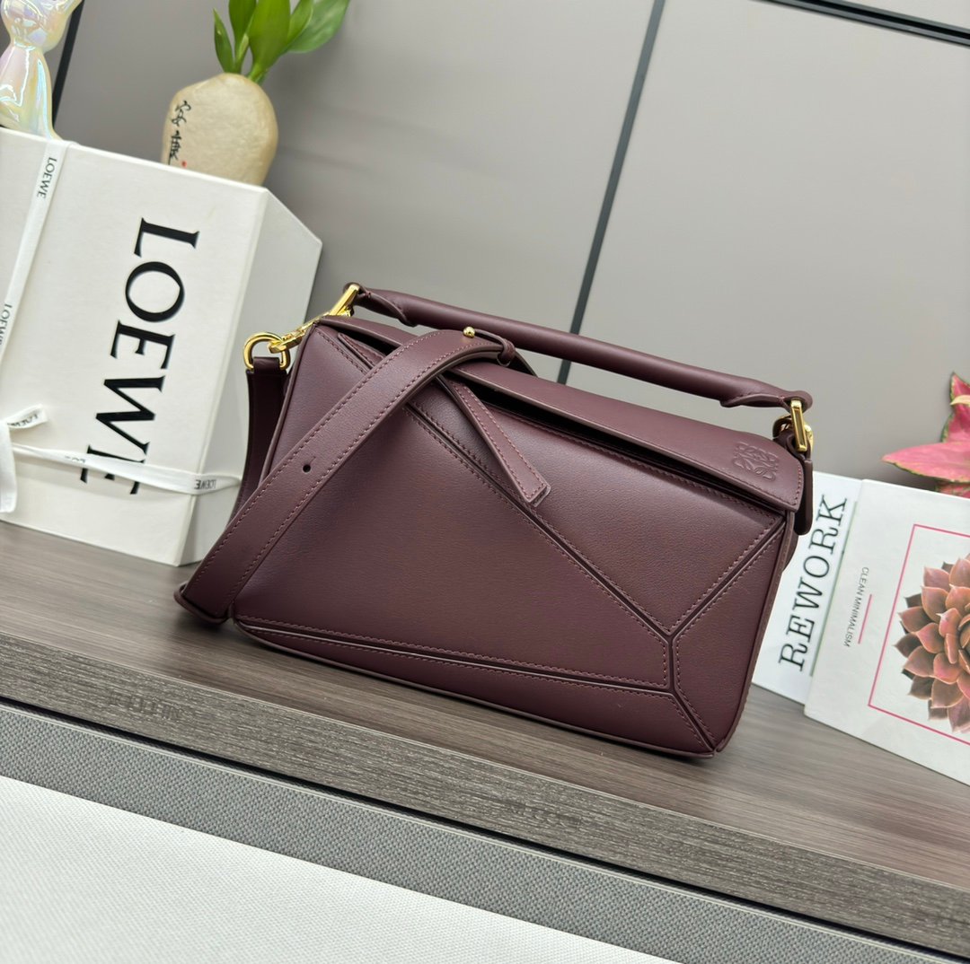 Handbag/Shoulder Bag Size 24*10.5*16CM