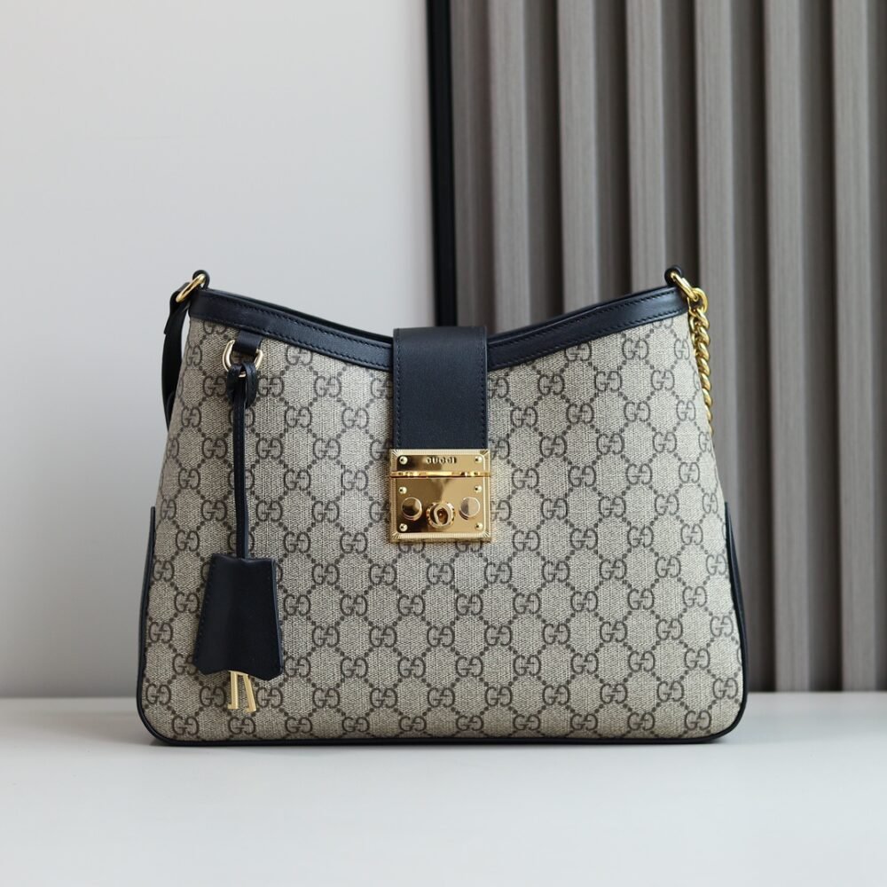 Handbag/Shoulder Bag Size  32.5x 24x 5.5cm