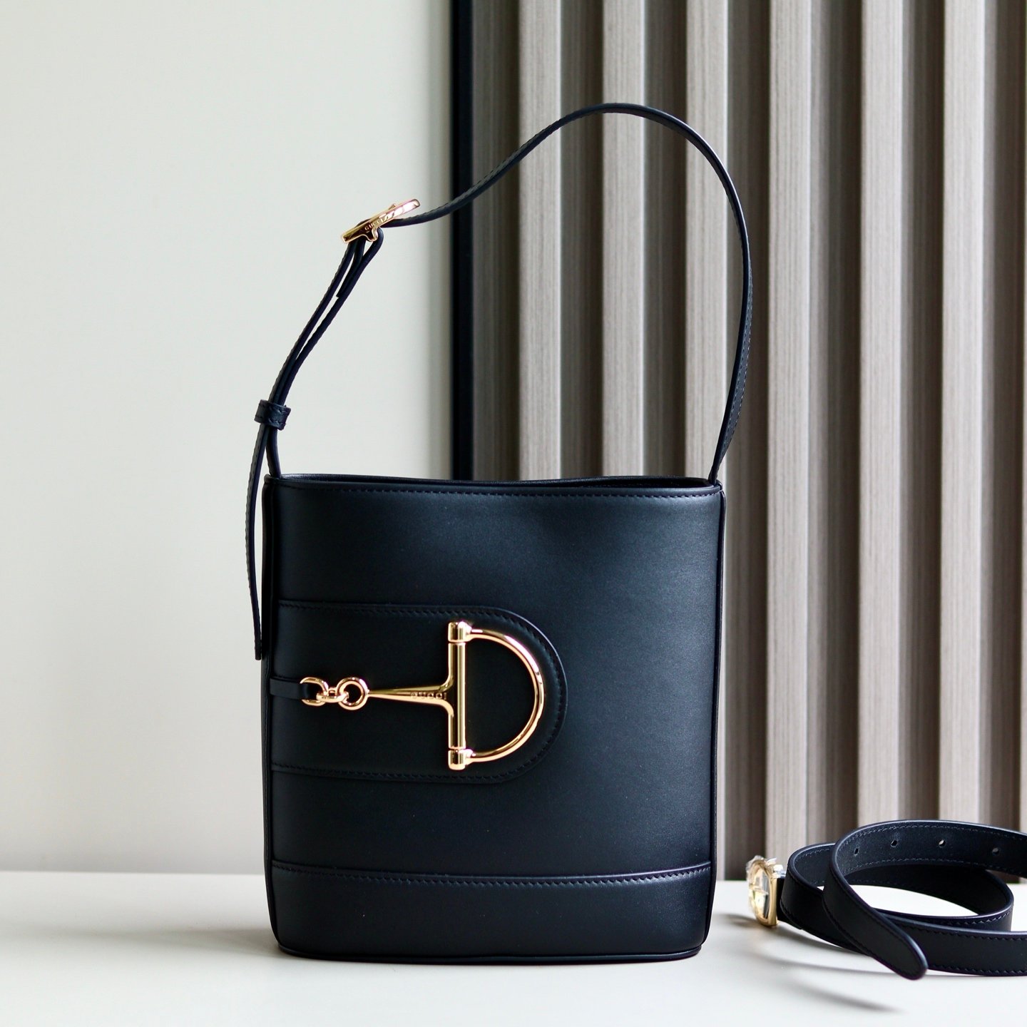 Handbag/Shoulder Bag Size  18.5x20x8.5