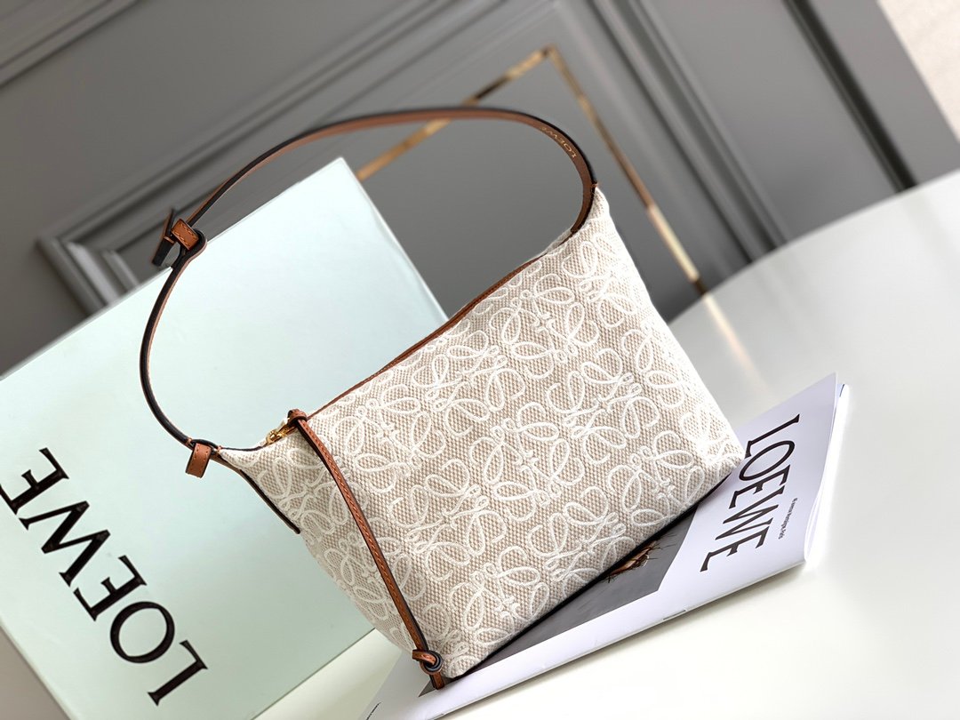 Handbag/Shoulder Bag Size21*17*12.5cm