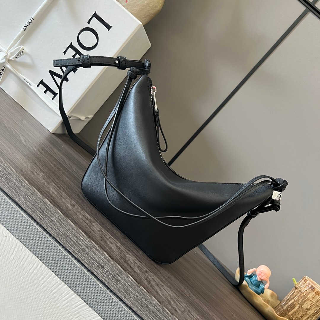Handbag/Shoulder Bag Size 28*17*9.5CM