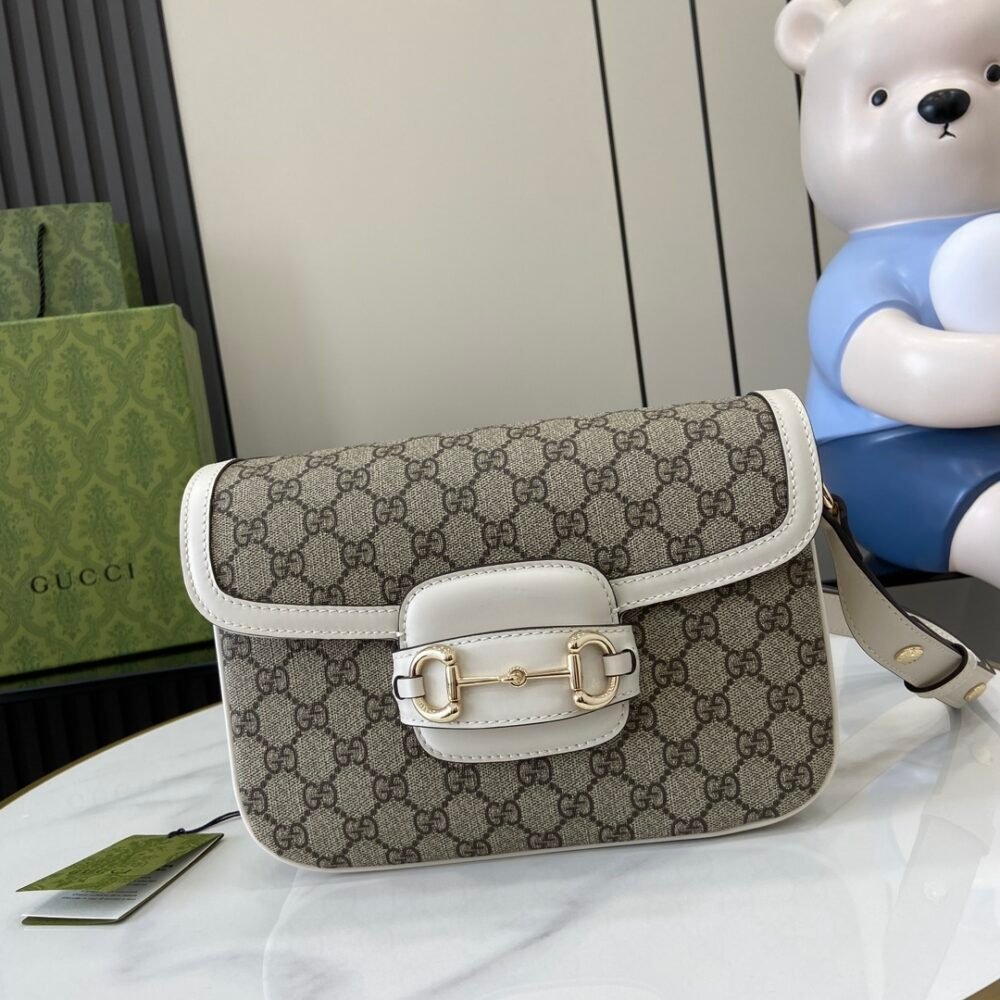 Handbag/Shoulder Bag Size  25.9x 17.5x 9.9