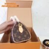 Handheld shoulder bag Specifications: 20*14*12cm