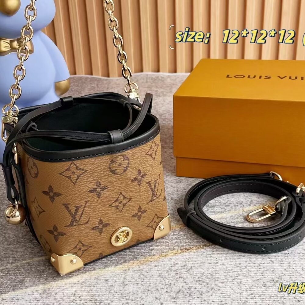Tote bag shoulder bag Specification: 12*12*12cm