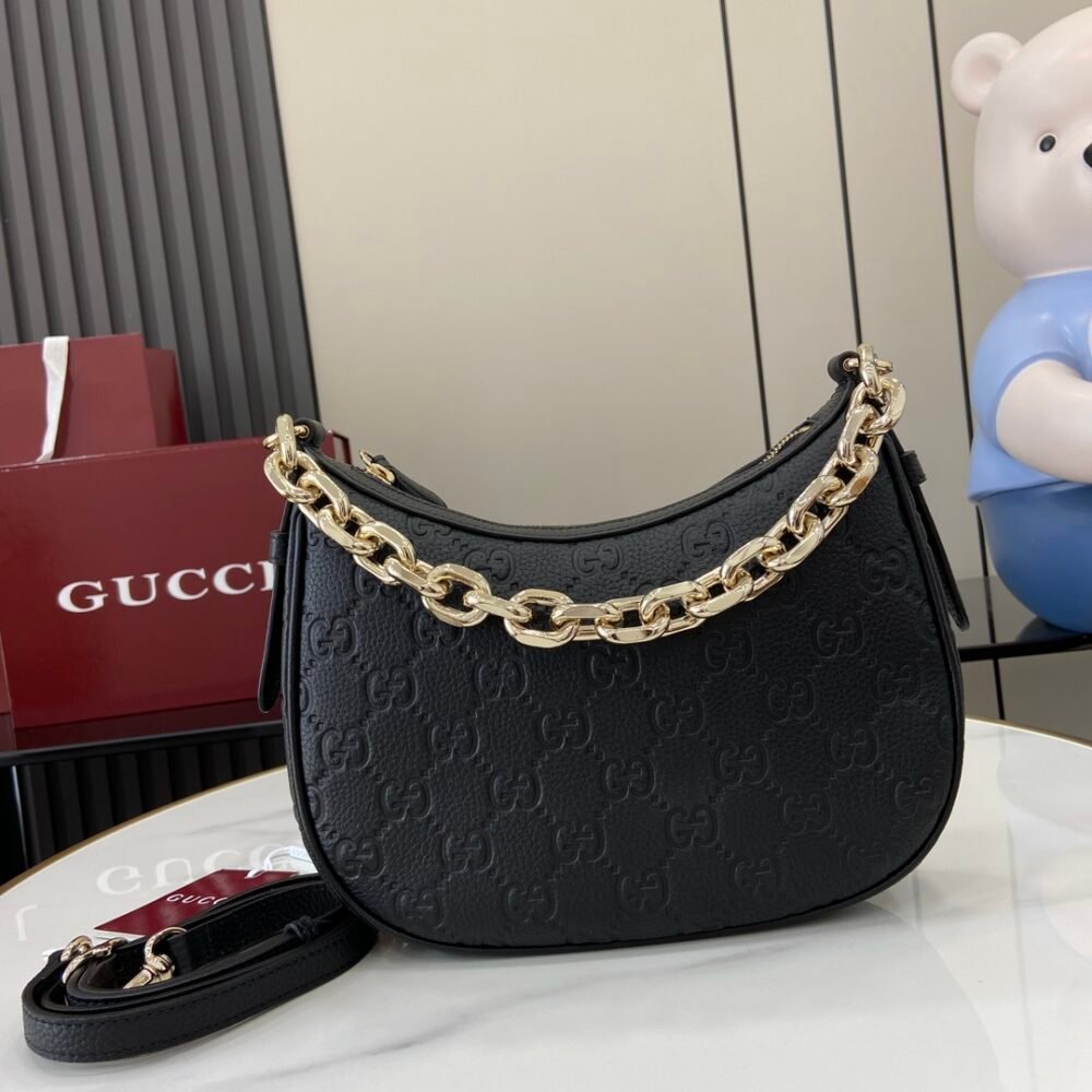 Handbag/Shoulder Bag Size  25.5x 20x 5cm