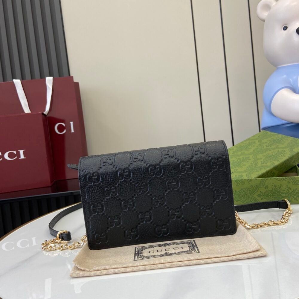 Handbag/Shoulder Bag Size  20x 12.5x 4cm