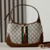 Handbag/Shoulder Bag Size  28x19x4.5cm