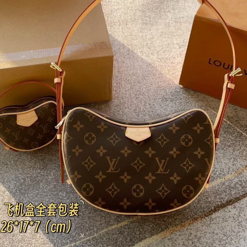 Crescent tote bag shoulder bag Specification: 26*17*7cm