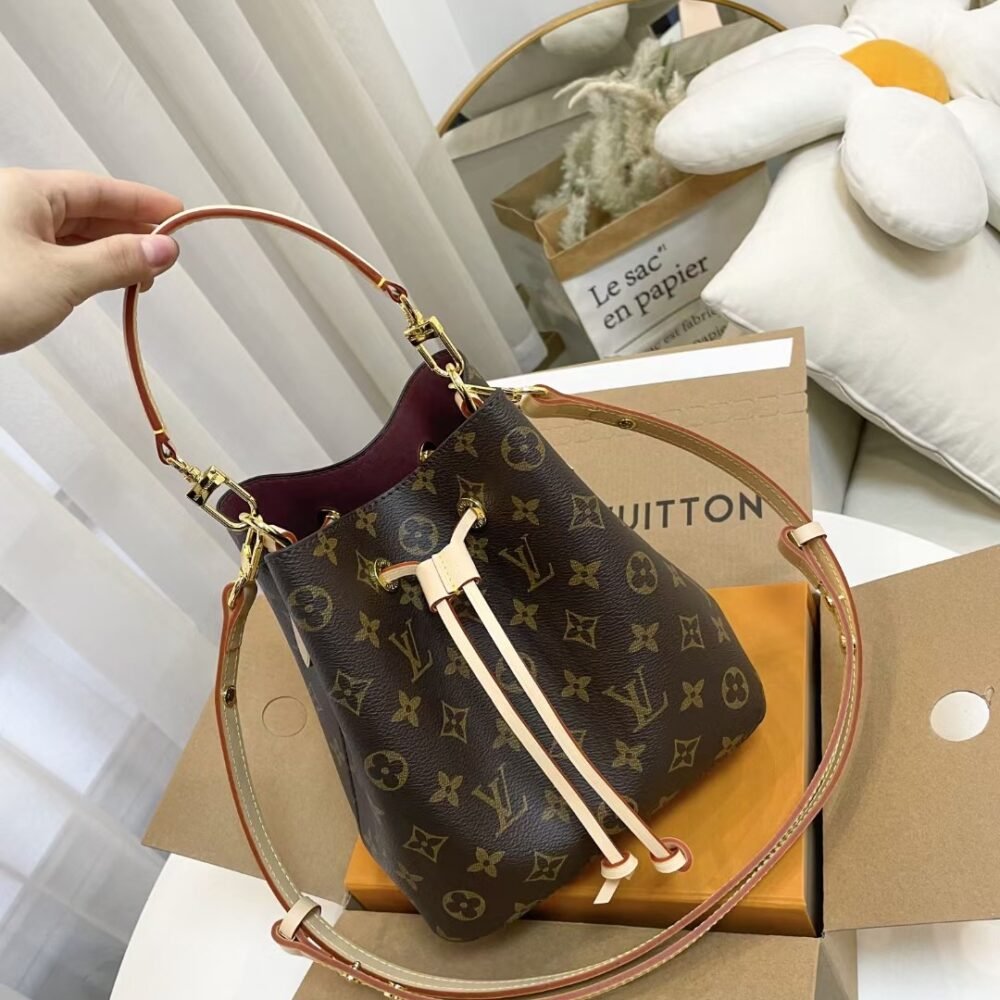 Bucket bag Reading flower handbag shoulder bag specifications: 20*14*22cm