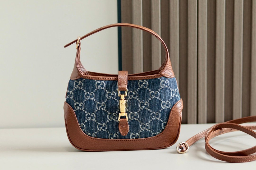 Handbag/Shoulder Bag Size  19*13*3