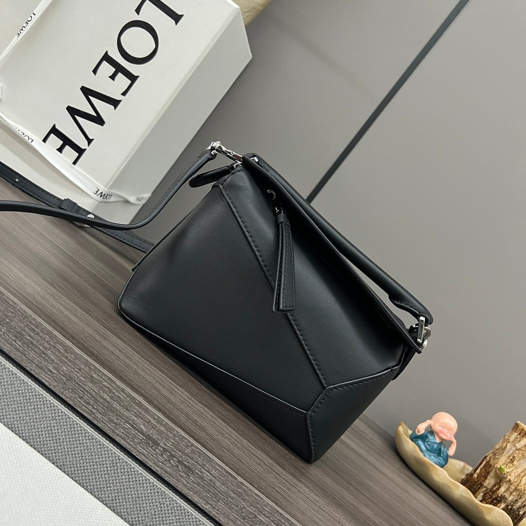 Handbag/Shoulder Bag Size 18*12.5*8CＭ
