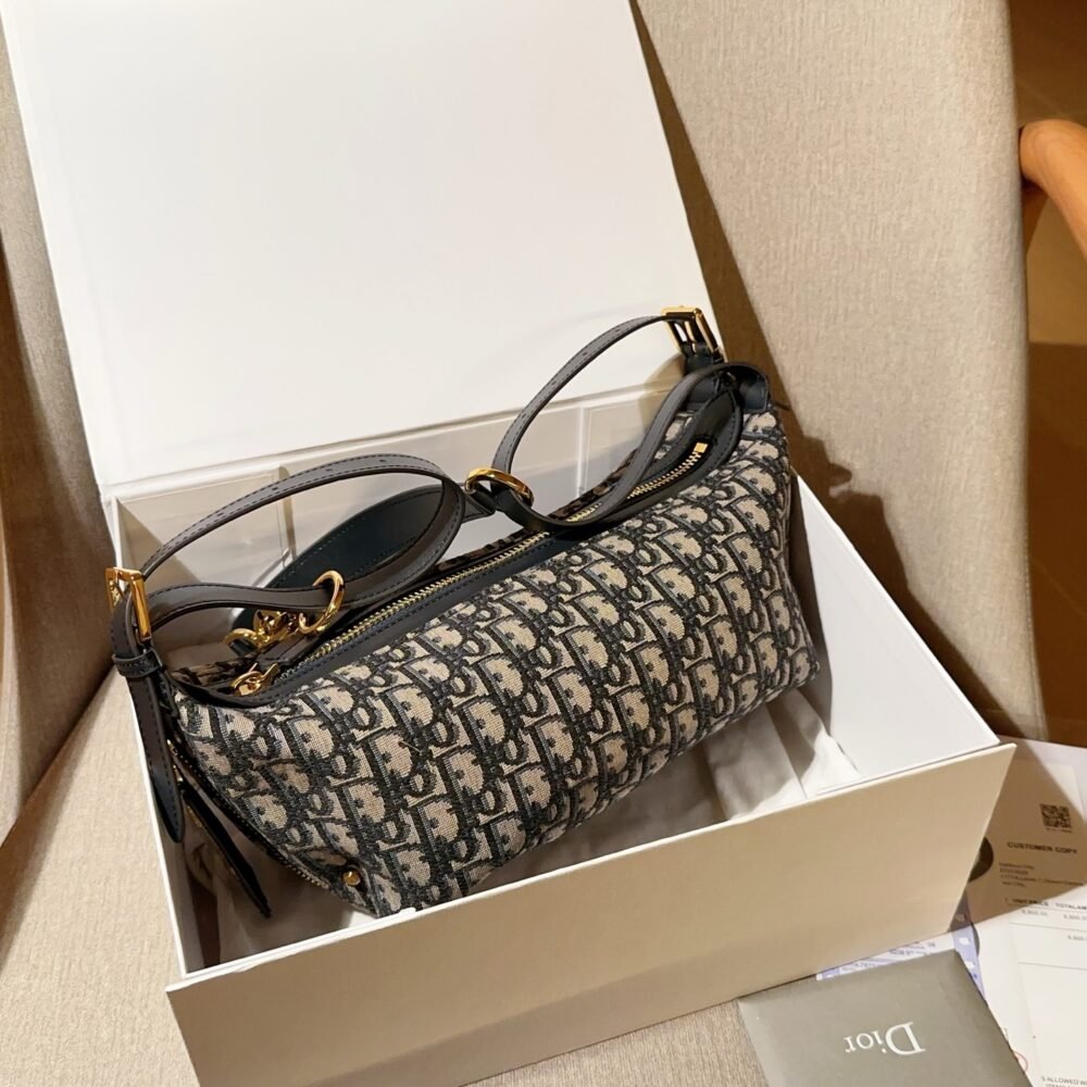 Handbag/Shoulder Bag Size 23×13×13cm