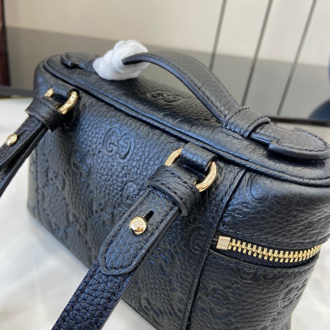 Handbag/Shoulder Bag Size 20x 12x 5cm