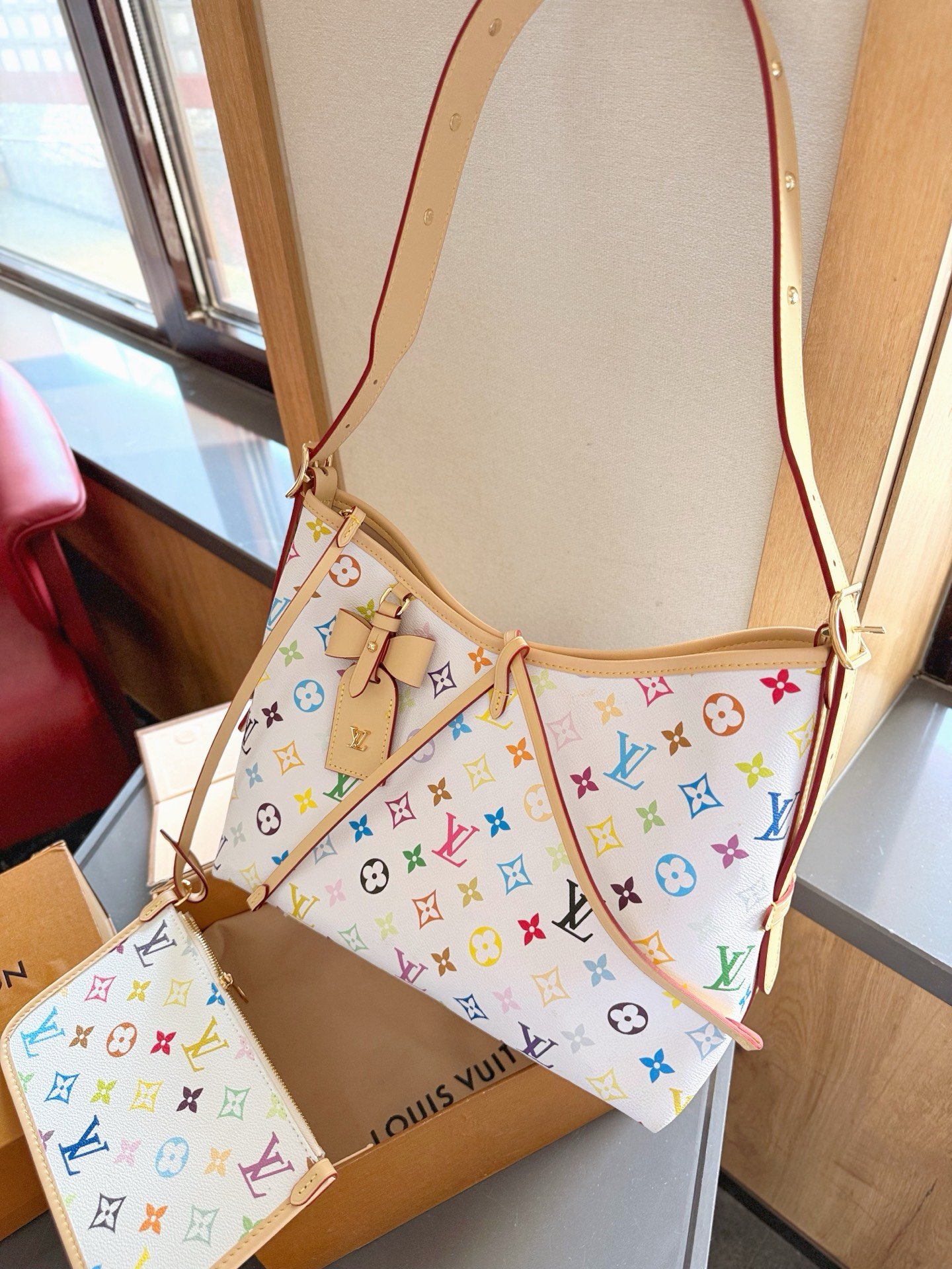 White color shopping bag 24*12*29
