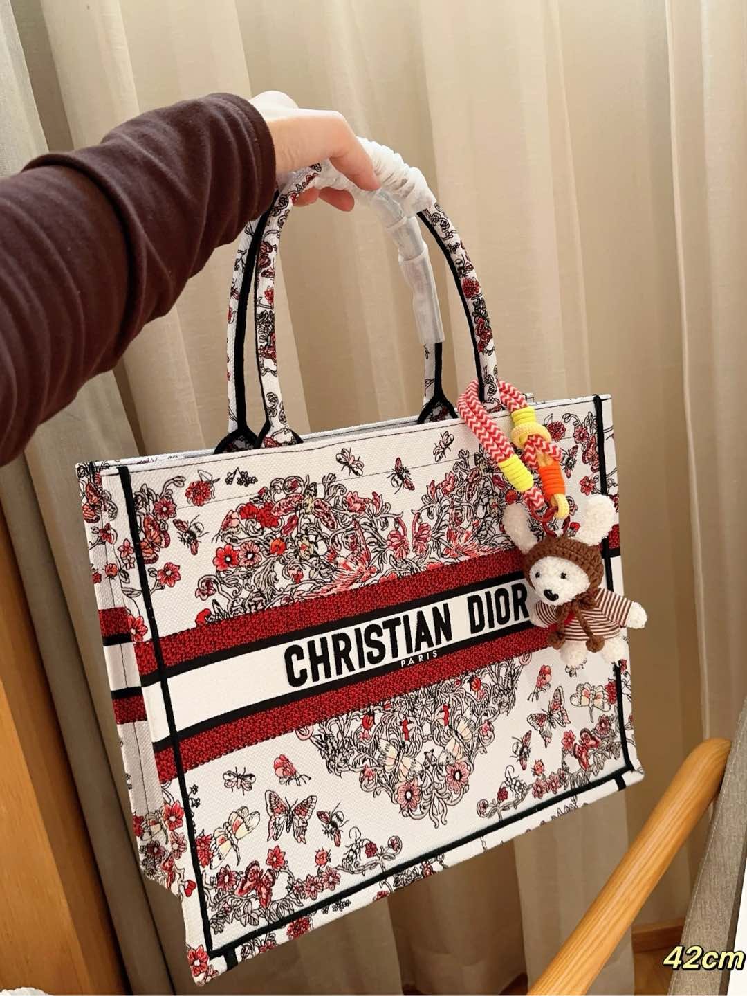 Handbag/Shoulder Bag Size 42x18x35cm