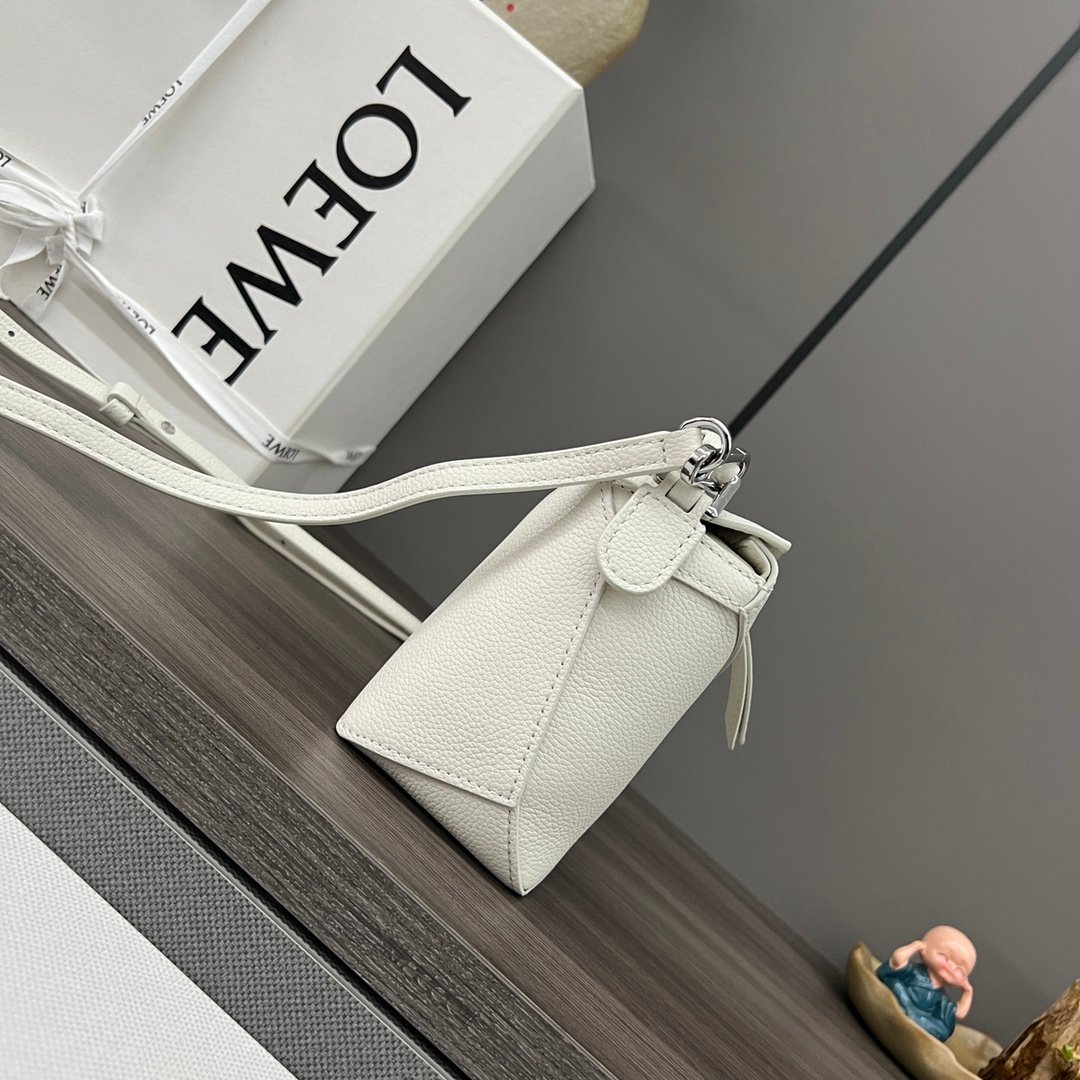 Handbag/Shoulder Bag Size 18*12.5*8CＭ