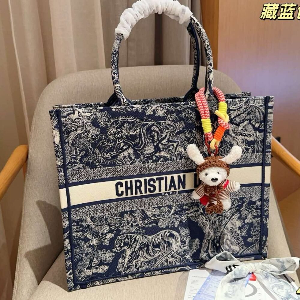 Handbag/Shoulder Bag Size 42x18x35cm
