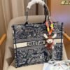 Handbag/Shoulder Bag Size 42x18x35cm