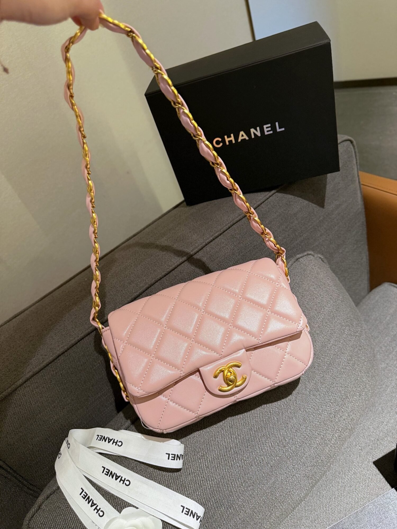 Handbag/Shoulder Bag Size 20*20*7cm
