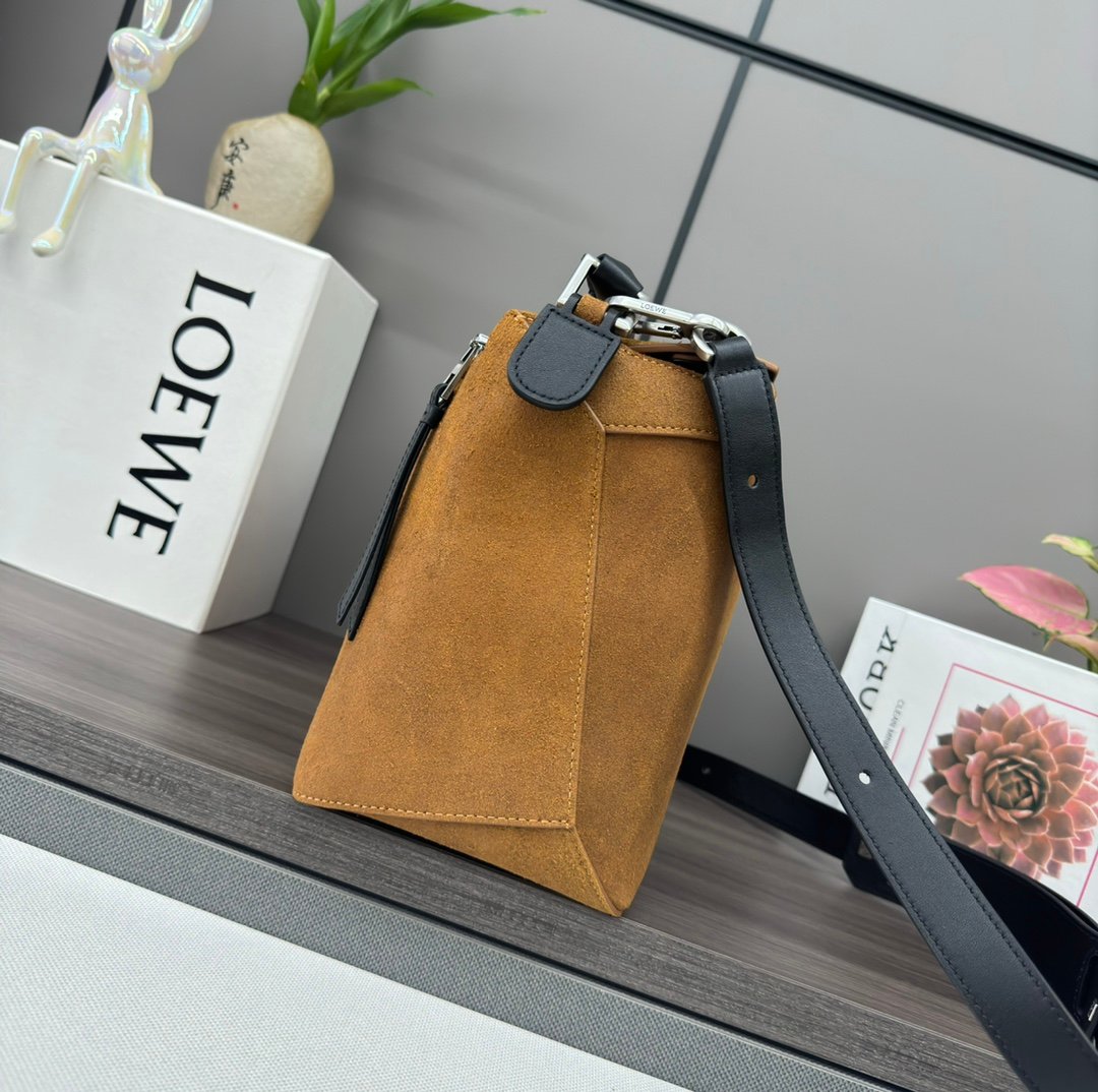 Handbag/Shoulder Bag Size 33*21*17CＭ