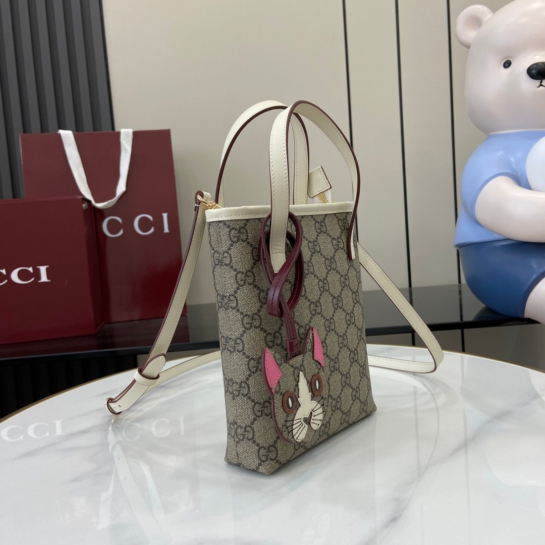 Handbag/Shoulder Bag Size  20x15x5