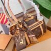 Changing bag tote bag size: 25*16*10cm