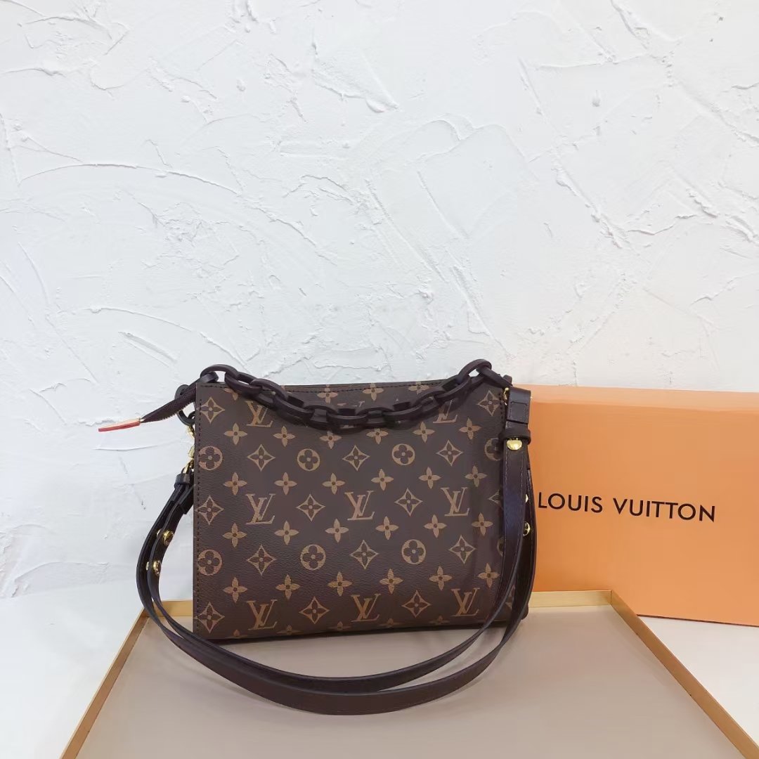 Hand holding shoulder crossbody bag Specification: 26*20*6cm
