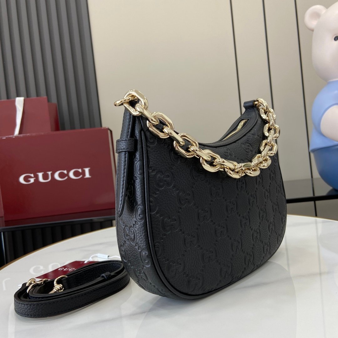 Handbag/Shoulder Bag Size  25.5x 20x 5cm