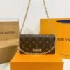 New Chain Tote Bag Shoulder Bag Specification: 21*10*4cm