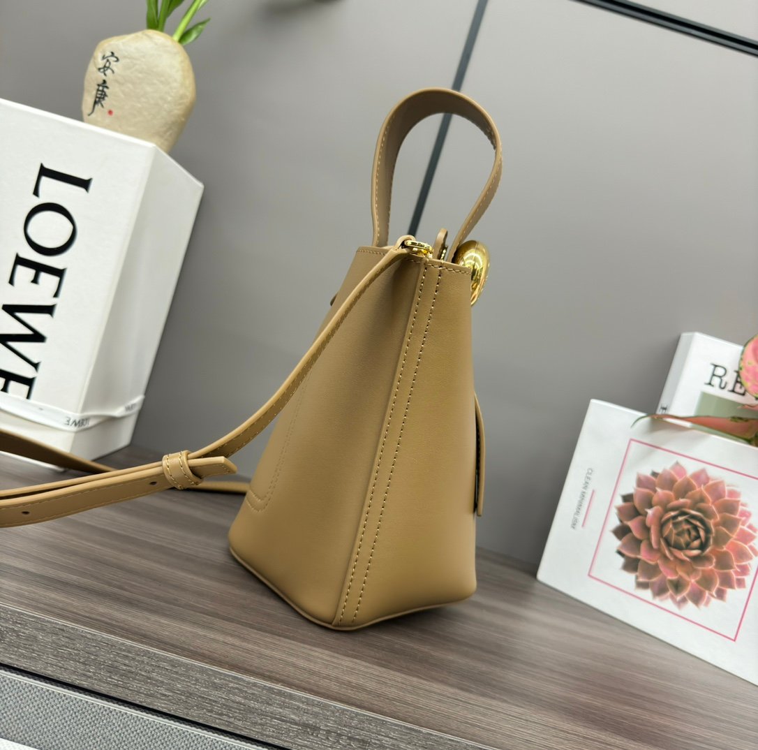 Handbag/Shoulder Bag Size 16*16*19.5CM