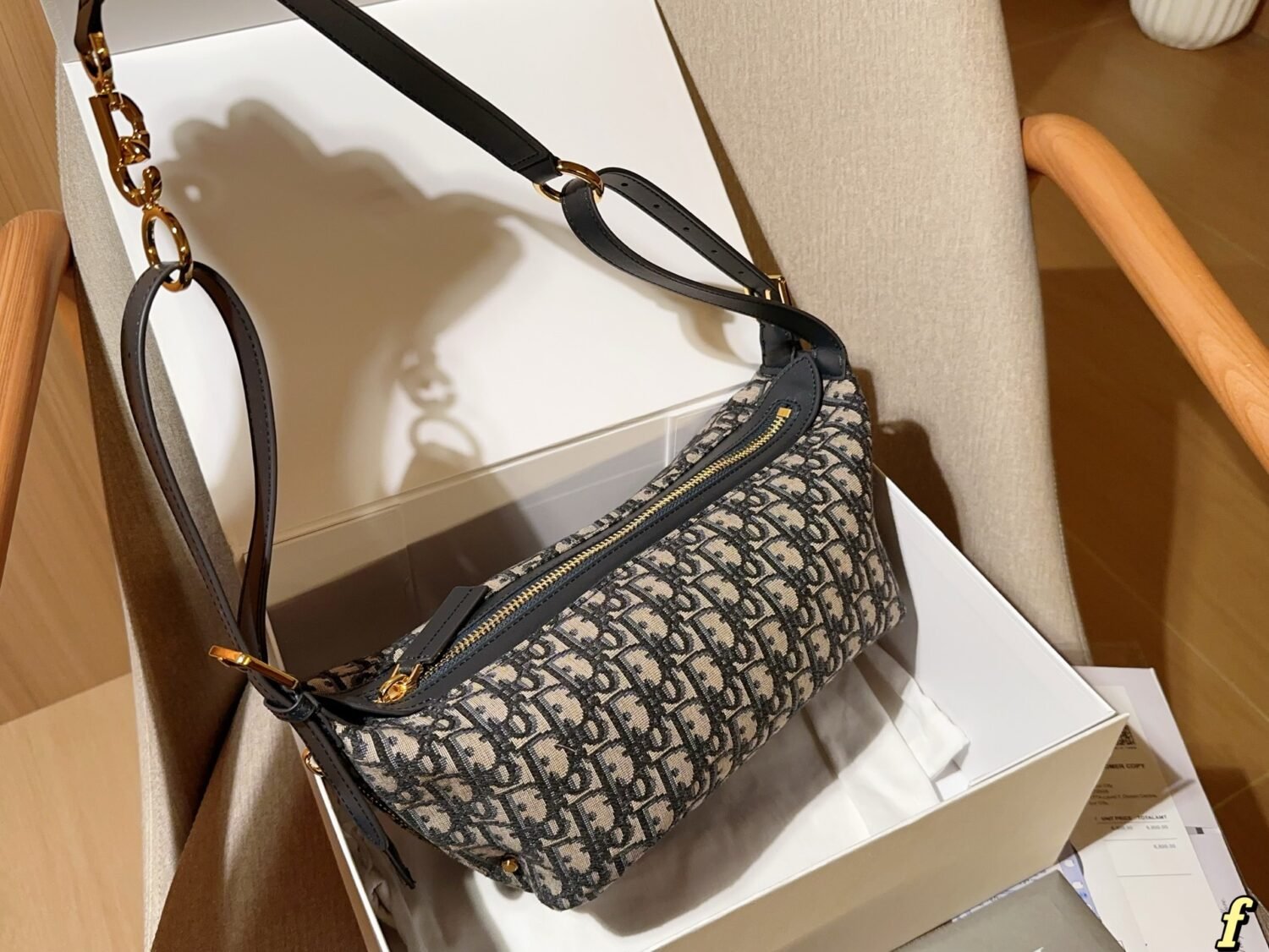 Handbag/Shoulder Bag Size 23×13×13cm