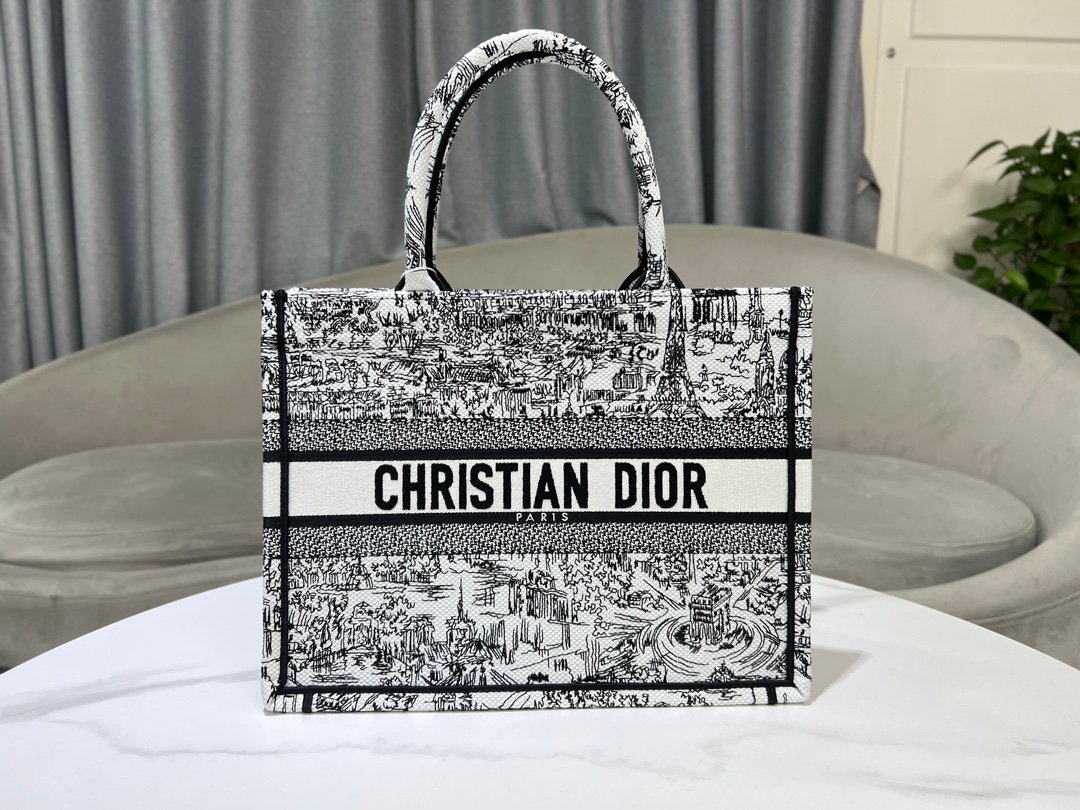 Handbag/Shoulder Bag Size 42x38x18cm