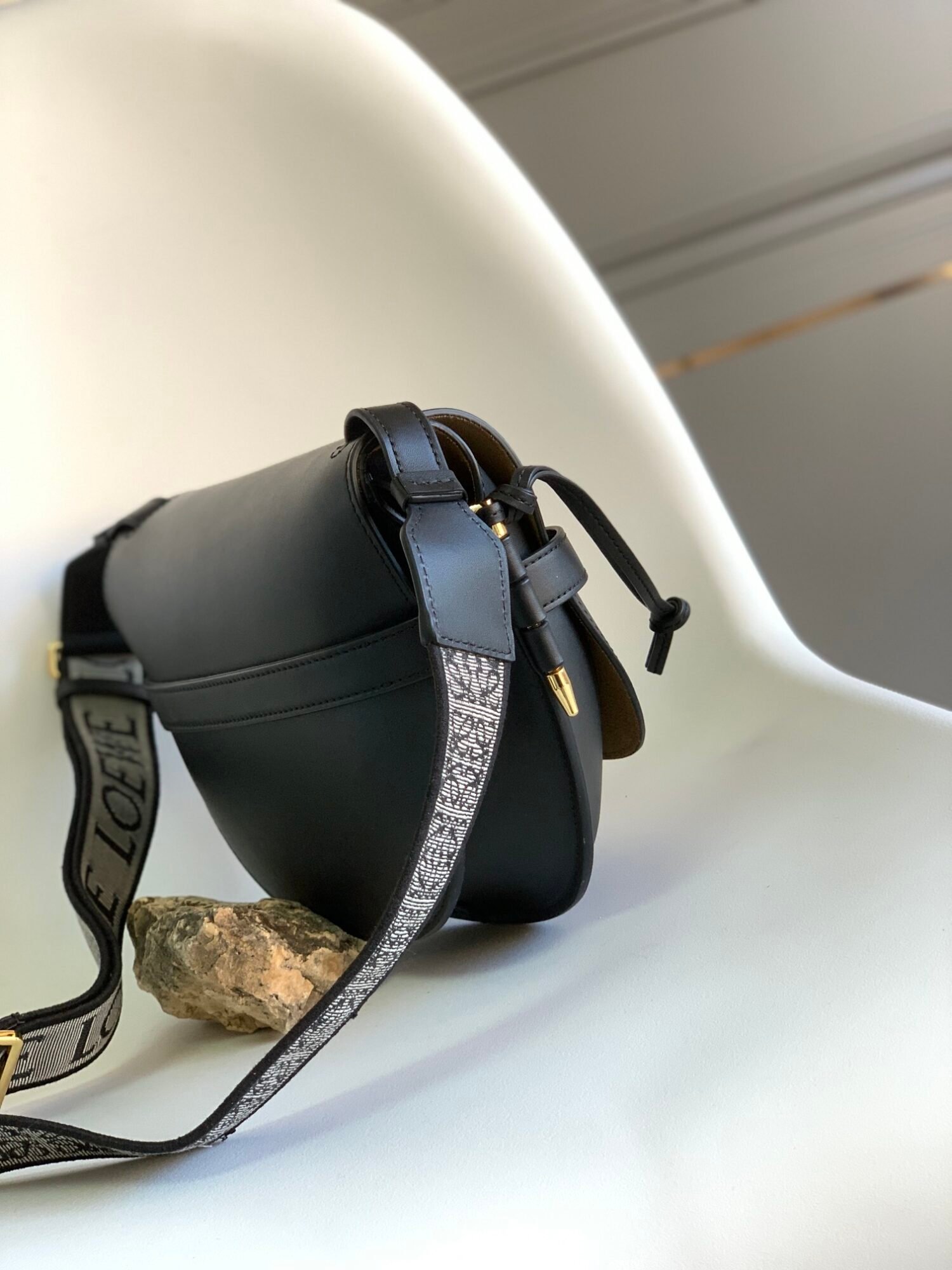 Handbag/Shoulder Bag Size 20*19*11.5 cm
