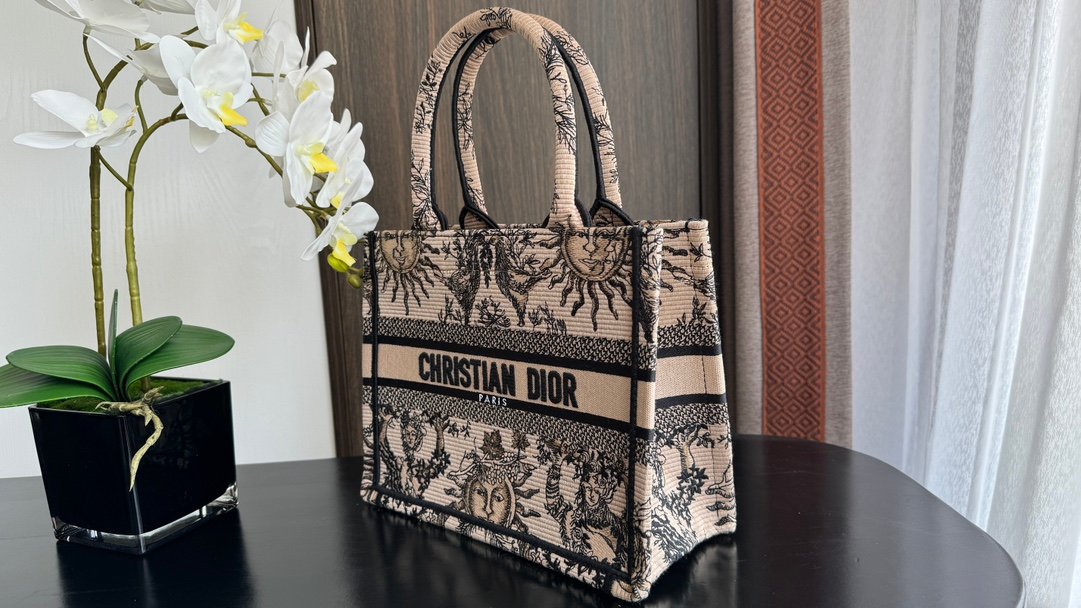 Handbag/Shoulder Bag Size 26×8×22cm