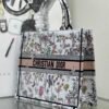 Handbag/Shoulder Bag Size 42x18x35cm