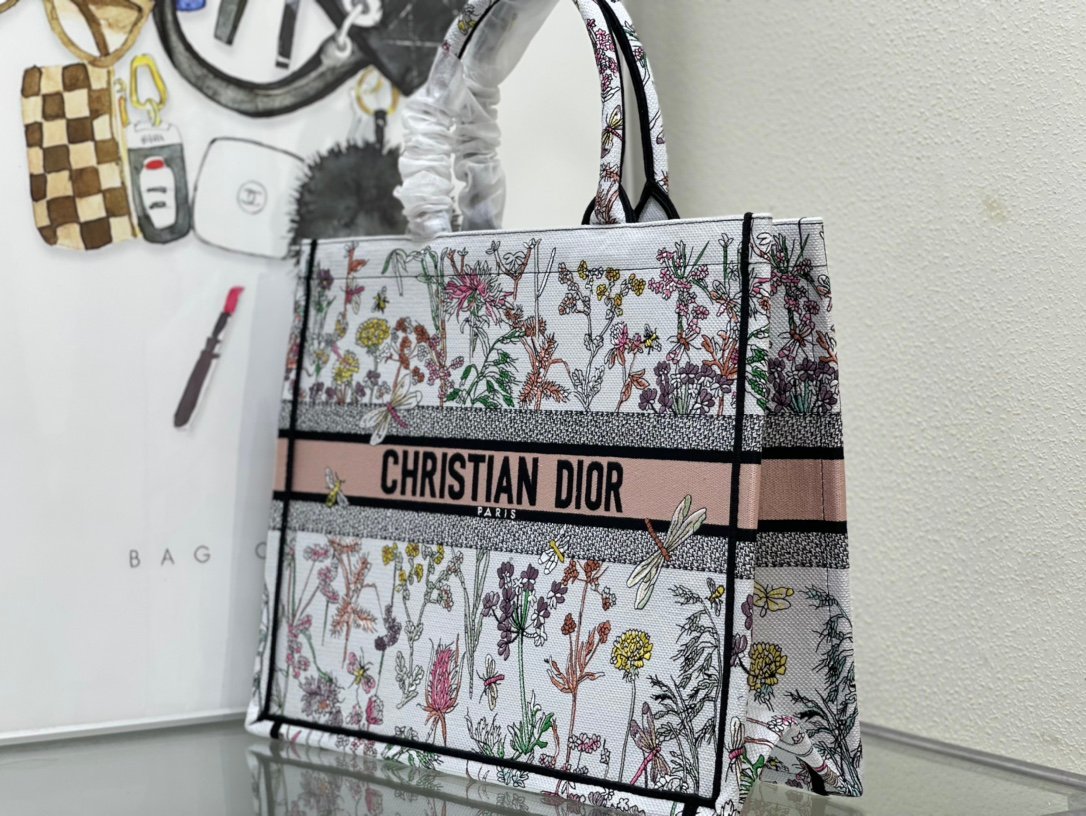 Handbag/Shoulder Bag Size 42x18x35cm