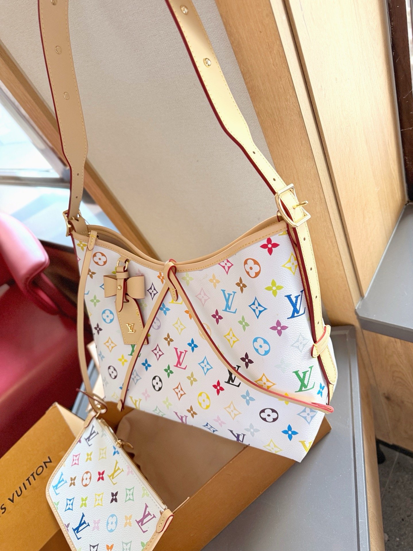 White color shopping bag 24*12*29
