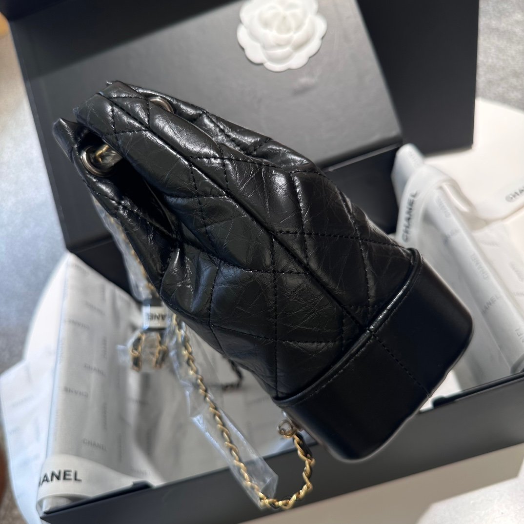 Handbag/Shoulder Bag Size 23*22.5*10.5cm